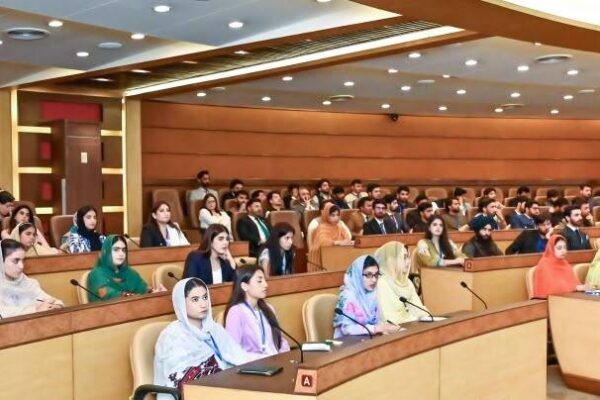 فیلڈ مارشل عاصم منیر سے نیشنل ورکشاپ بلوچستان کے شرکاء کی ملاقات، امن و استحکام پر زور