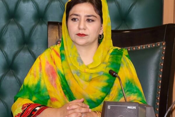 بلوچستان کی پہلی خاتون کمشنر مقرر، سائرہ عطاء نے تاریخ رقم کر دی