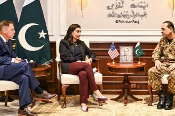 امریکی افغانستان وار کمیشن کے وفد کی فیلڈ مارشل سید عاصم منیر سے ملاقات، علاقائی سکیورٹی صورتحال پر تبادلہ خیال
