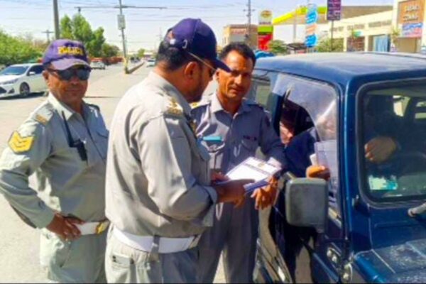 کوئٹہ میں ٹریفک قوانین کی خلاف ورزیوں کے خلاف کریک ڈاؤن تیز