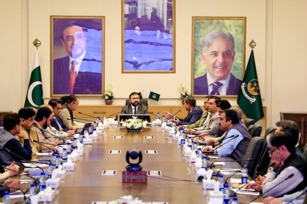 بلوچستان میں سرکاری محکموں کی تنظیمِ نو کا فیصلہ، وزیراعلیٰ سرفراز بگٹی کا غیر ضروری اخراجات کے خاتمے کے لیے سخت اقدامات کا اعلان