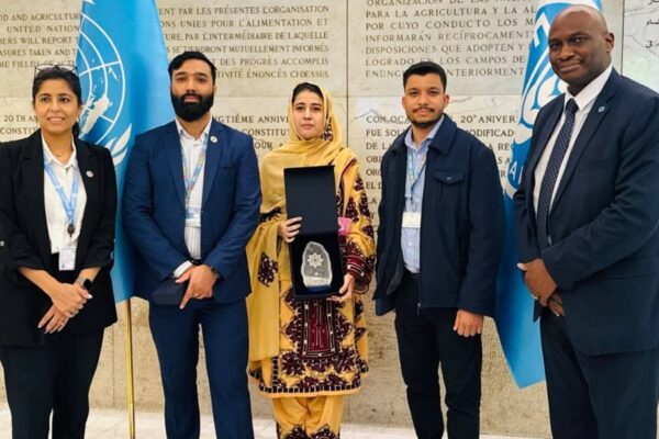 بلوچستان کی بیٹی اقصیٰ میروانی نے عالمی سطح پر پاکستان کا نام روشن کر دیا، روم میں ’’Hundred Women Heroes Award 2026 ‘‘ وصول کر لیا
