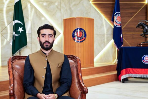 بلوچستان کے پسماندہ علاقے سے پاکستان کی سول سروسز تک، عرفان اللہ کی کامیابی کی متاثر کن داستان