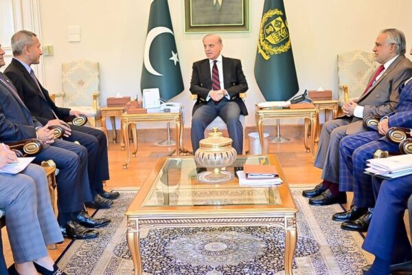 پاکستان اور سنگاپور کے تعلقات مزید مضبوط بنانے پر اتفاق، تجارت اور سرمایہ کاری بڑھانے پر تبادلہ خیال